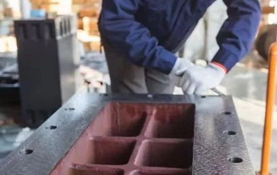 為什么精密機(jī)床都要手工鏟花？